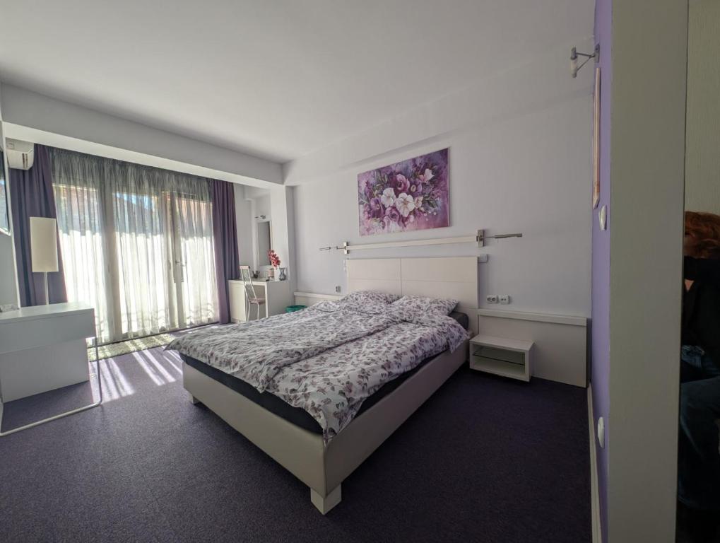 Violet Stay apartment in Skopje - comfortable accommodation
